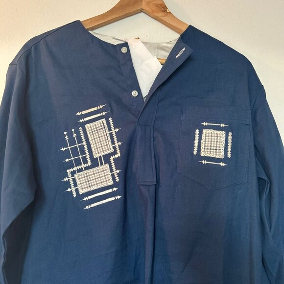 Chemise Traditionnelle en Coton Marine avec Broderies - Picture 3 of 3